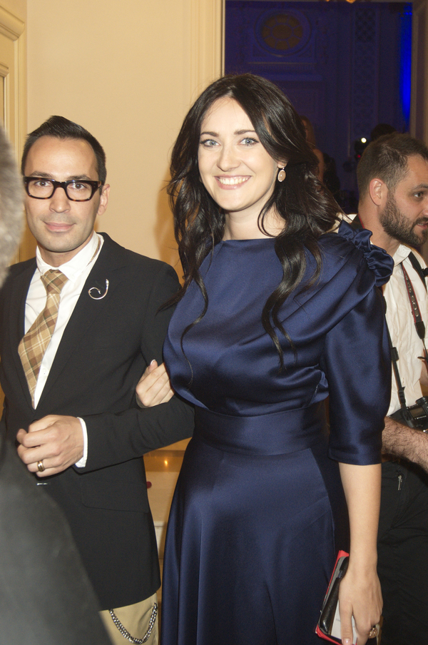 Платье за $7 и наряд Мальвины: Звезды рассказали, в чем ходили на выпускной