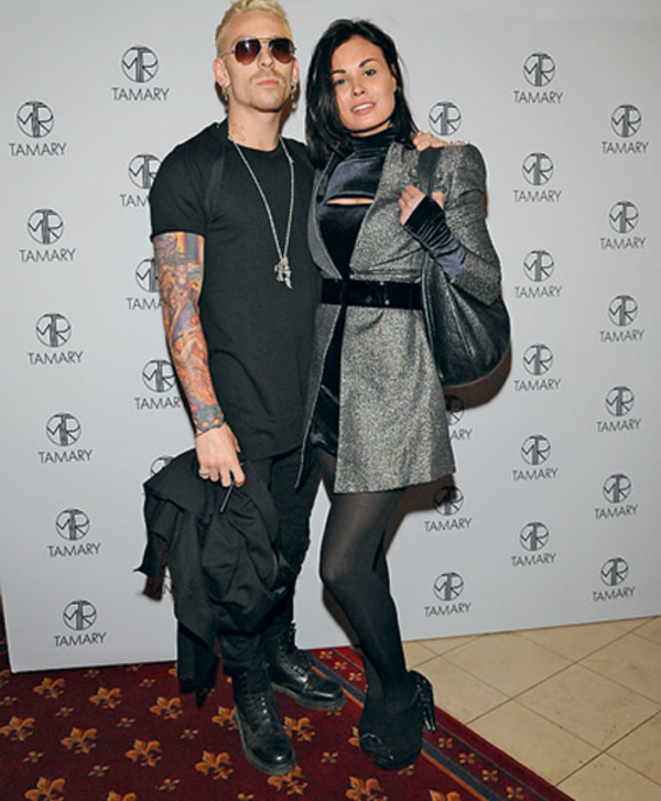 Алена Водонаева встречается с известным альфонсом