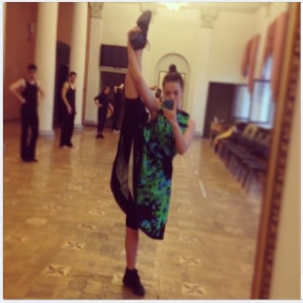 Алина Гросу поразила фанатов растяжкой