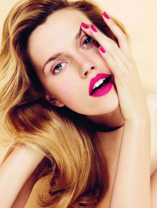 Макияж в одном цвете: Стильные правила