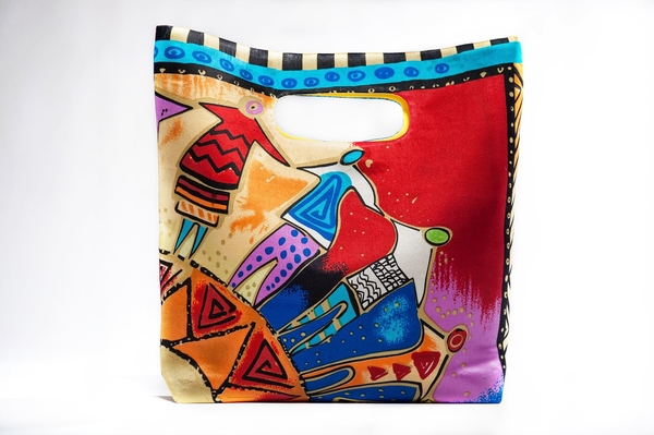 Яркие аксессуары спасают жизни