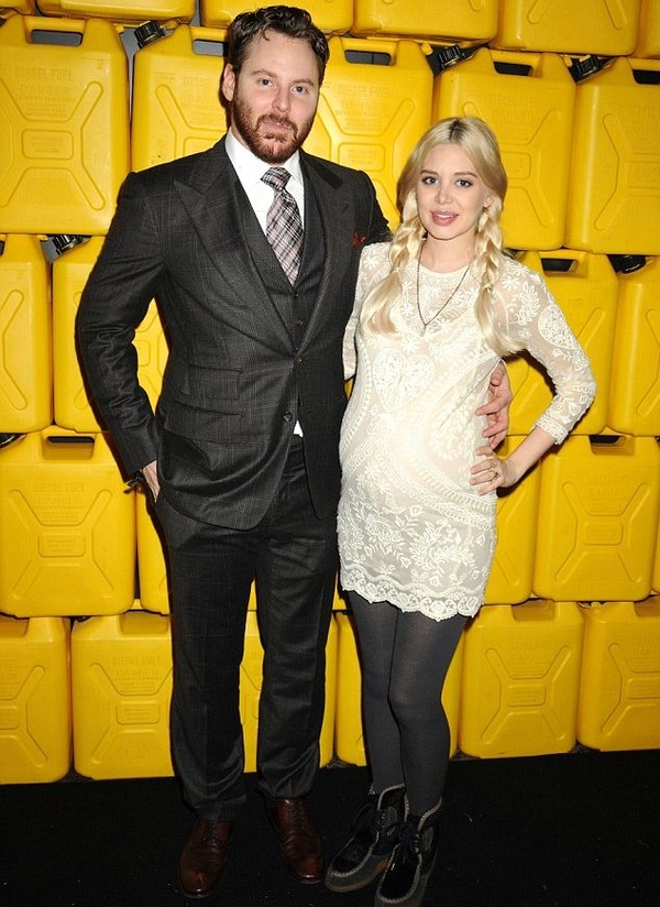 Шон Паркер женился: Первое фото со свадьбы миллиардера