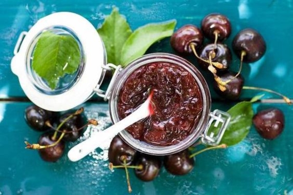 Консервирование черешни: ТОП-3 простых рецепта