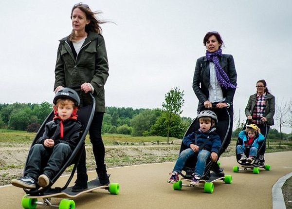 Между скейтом и коляской: Новое устройство для прогулок с ребенком (ВИДЕО)