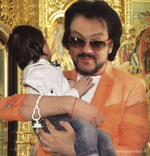 Андрей Малахов опубликовал фото с крестин сына Филиппа Киркорова