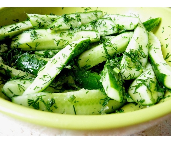 Малосольные огурцы: Три вкусные идеи