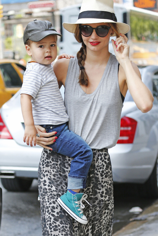 Модная идея от Миранды Керр для твоего летнего образа