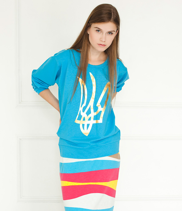 День Конституции: 7 патриотических нарядов для праздника