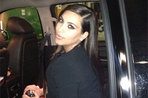 Twitter Ким Кардашян