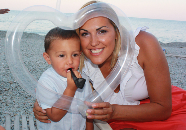 Трехлетний сын Яны Клочковой наконец увиделся с отцом