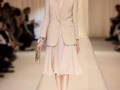 Джорджио Армани представил коллекцию в “обнаженных” тонах