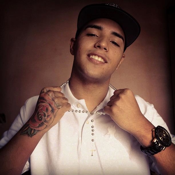 В Бразилии популярного певца убили прямо во время выступления