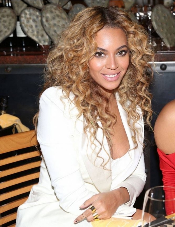 Модные иконы: Знаковые прически звезд