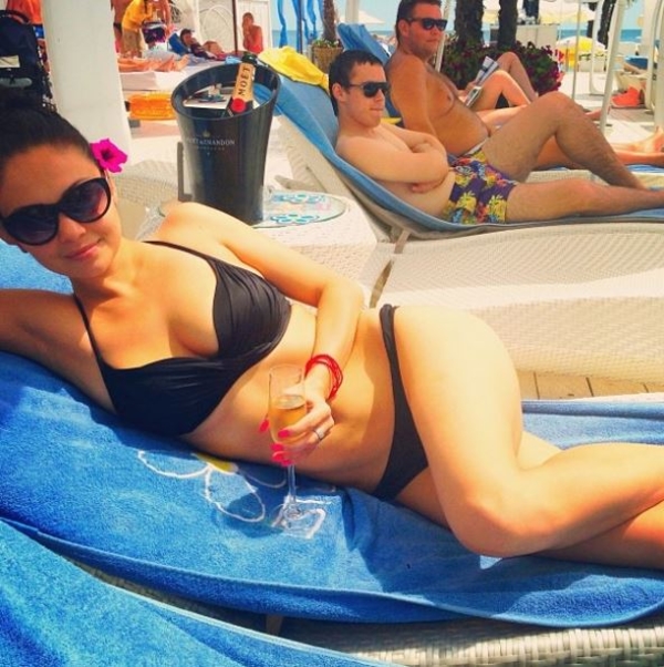 В интернет попали фото Ирины Скориковой в купальнике