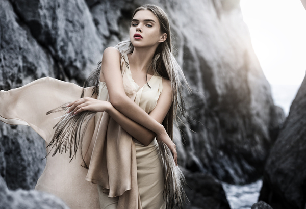 Платья украинского дизайнера Елены Даць покорили Париж