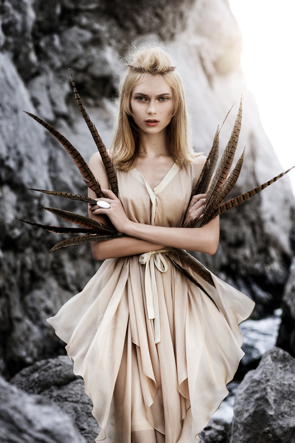 Платья украинского дизайнера Елены Даць покорили Париж