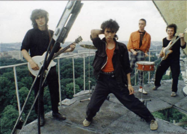 Умер барабанщик группы Кино