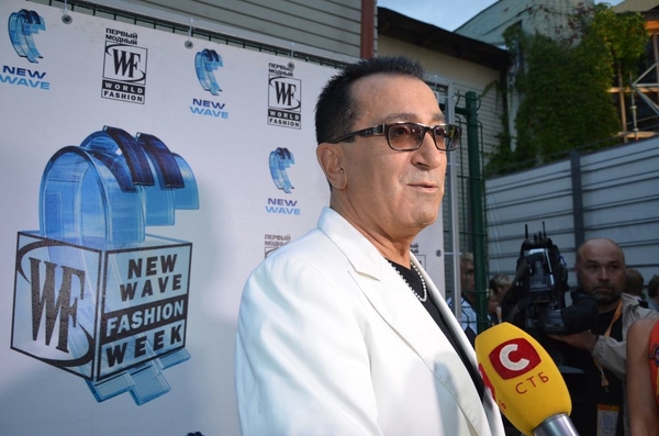 Буйнов о романе Цимбалюк: Она для него не просто моделька и курица