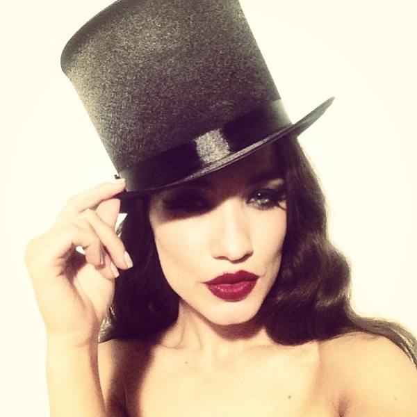 Виктория Дайнеко снялась в эротической фотосессии