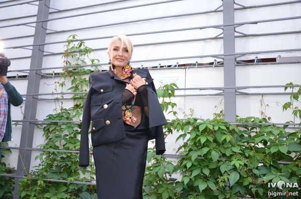 Новая волна 2013: Лайма Вайкуле вышла в свет в прозрачном платье