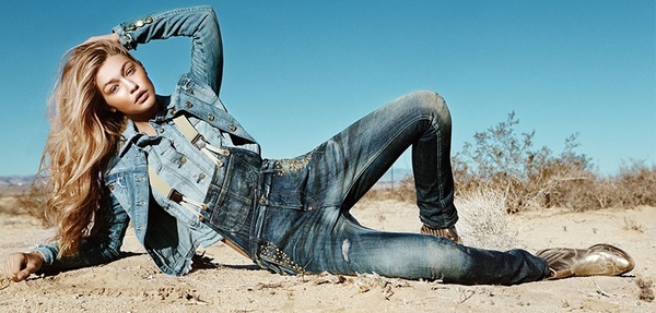 Модный бренд назвал свои джинсы самыми сексуальными в мире