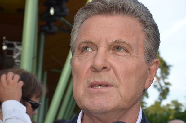 Новая волна 2013: экстравагантный Басков и постаревший Лещенко