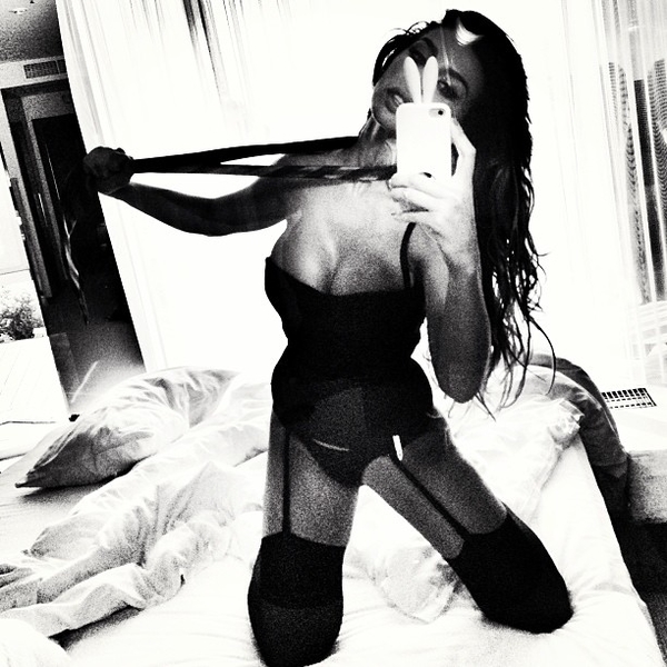 Седокова показала эротические фото: Сегодня Аня плохая девочка