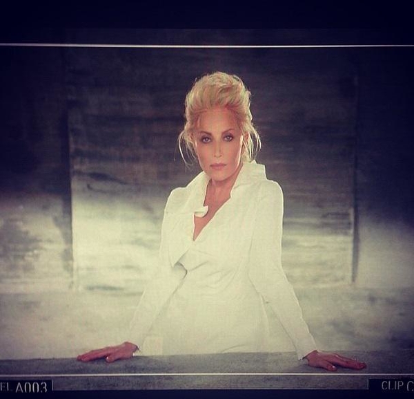 Таисия Повалий копирует Шэрон Стоун