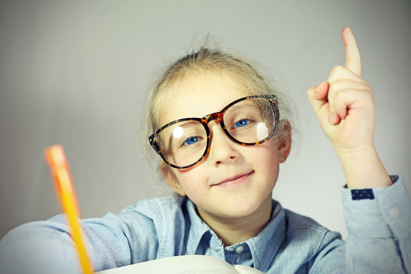 Как лазерные игрушки влияют на зрение ребенка