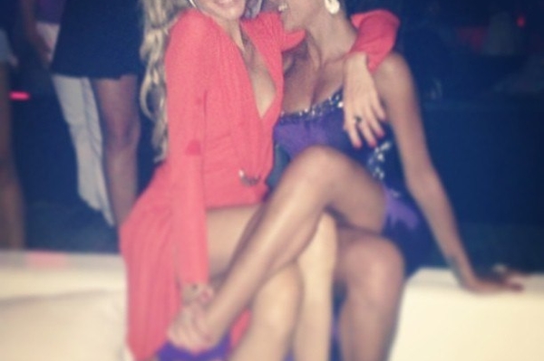 instagram.com/santadimopulos