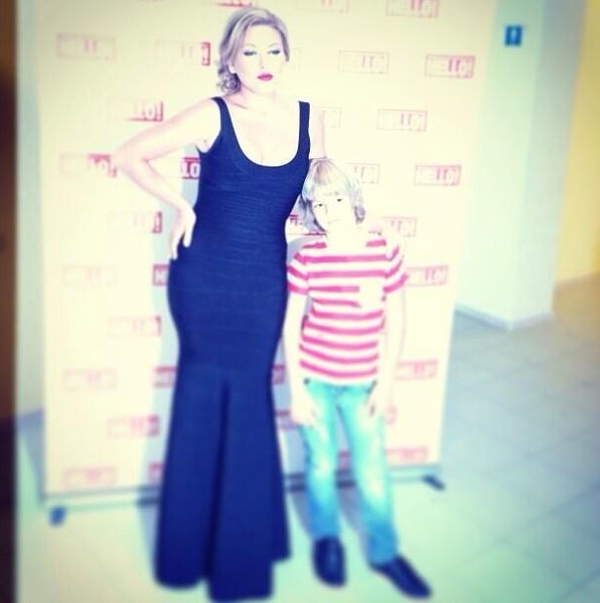 Ирина Дубцова приехала на Детскую Новую волну с сыном