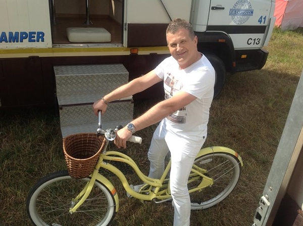 Юрий Горбунов и Анатолий Анатолич показали свои детские фото