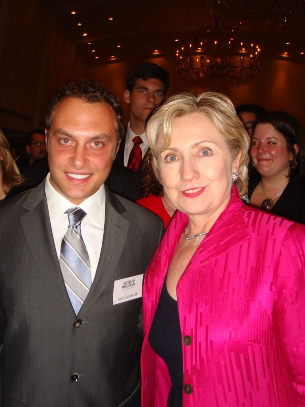 Игорь Голубчик рассказал, как обнимался с Клинтон