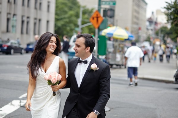 Скромная свадьба: 15 идей для образов невесты и жениха