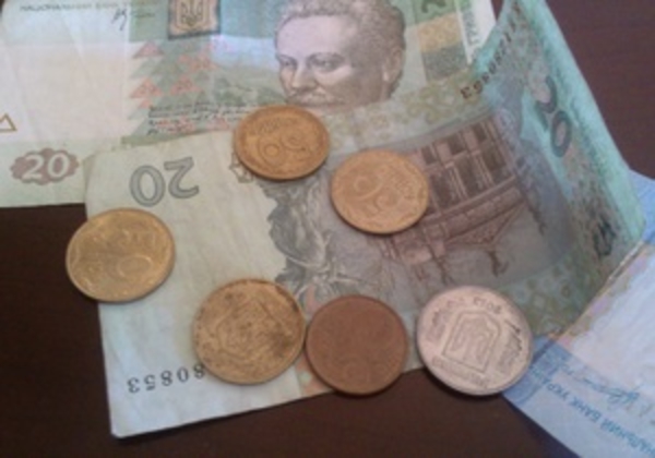 От одной до трехсот тысяч. Кадровики оценили зарплатные амбиции украинских клерков