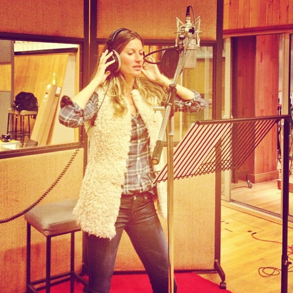 Самая богатая модель в мире спела для H&M