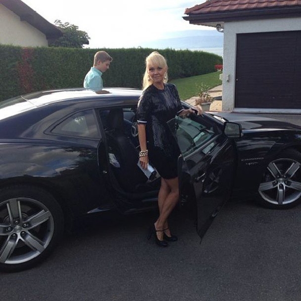 19-летний сын Валерии ездит на машине за $ 60 тыс.