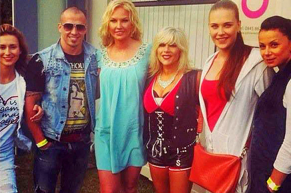 facebook.com/kamaliya.zahoor