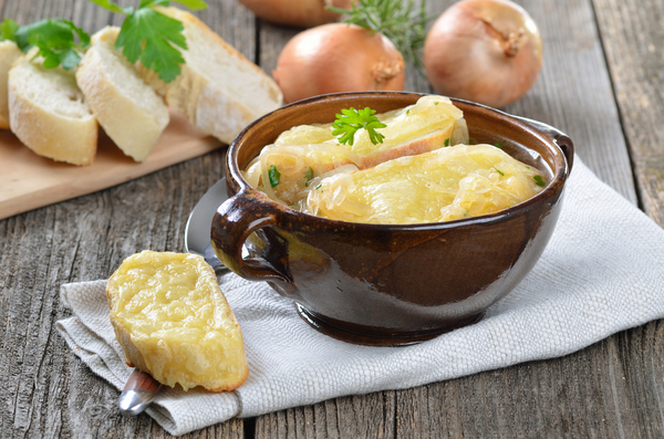 Как приготовить французский луковый суп