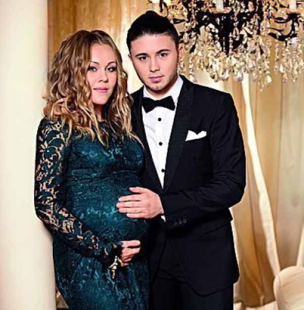 Alyosha снялась в клипе на седьмом месяце беременности (ВИДЕО)