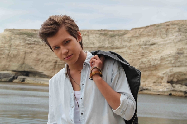 У Владислава Курасова новый имидж: Я возмужал