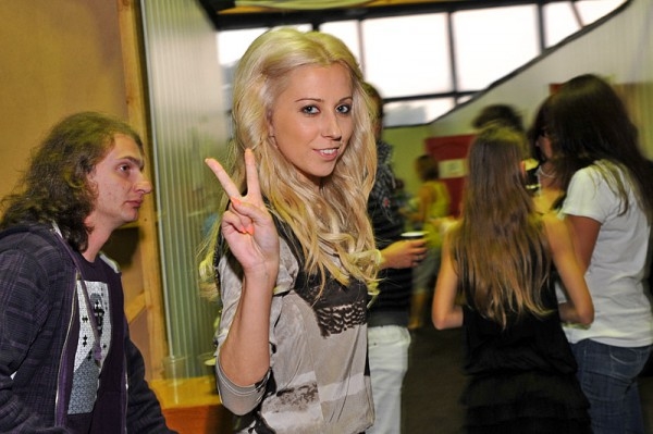 Тоню Матвиенко хотел изнасиловать врач и угрожал убить ее дочь