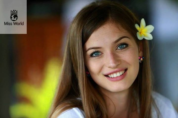 Мисс Мира 2013: Анна Заячковская вошла в финал конкурса талантов