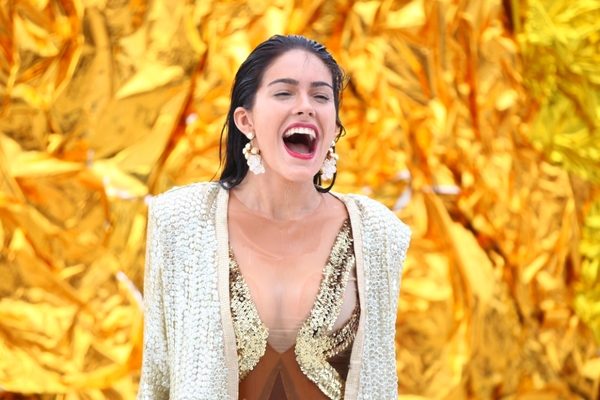 Маша Собко подготовила несколько обручальных колец