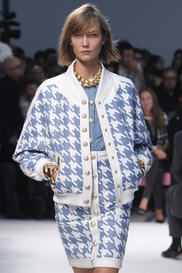 Яркая и сексуальная: Бренд Balmain представил новую коллекцию