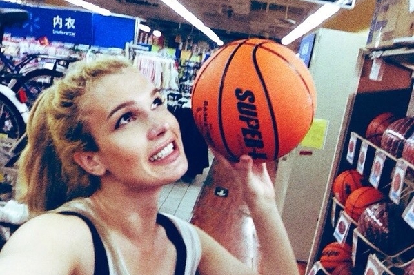 vk.com/aprilofficial