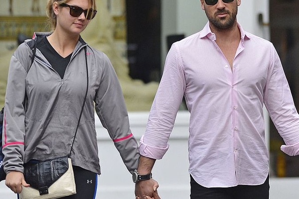 thehollywoodgossip.com