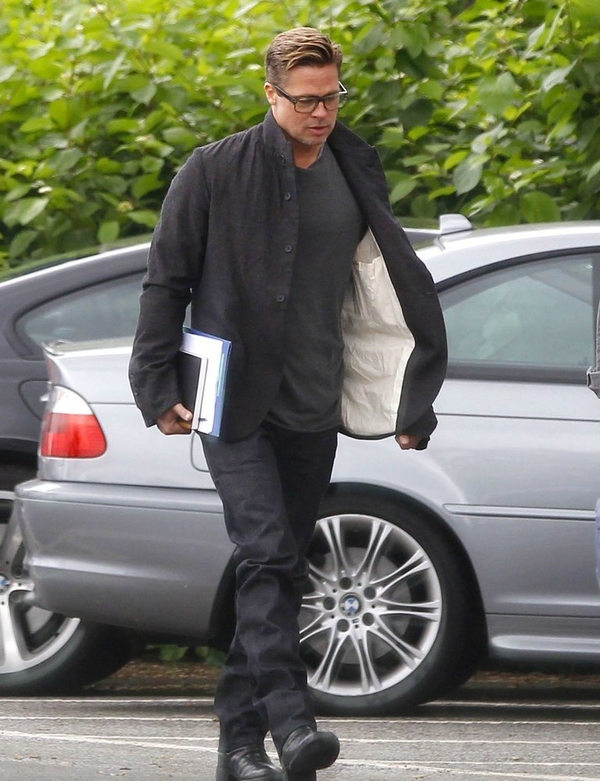 Брэд Питт нарушил покой деревушки в Оксфордшире