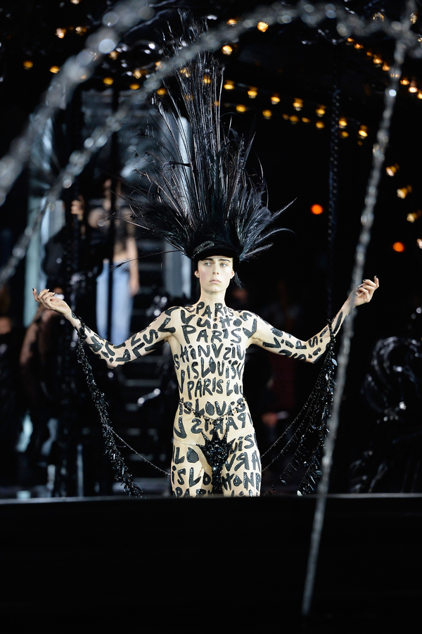 Марк Джейкобс представил свою последнюю коллекцию для Louis Vuitton