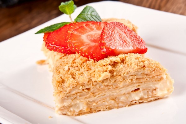 Как приготовить торт Наполеон (ВИДЕО)